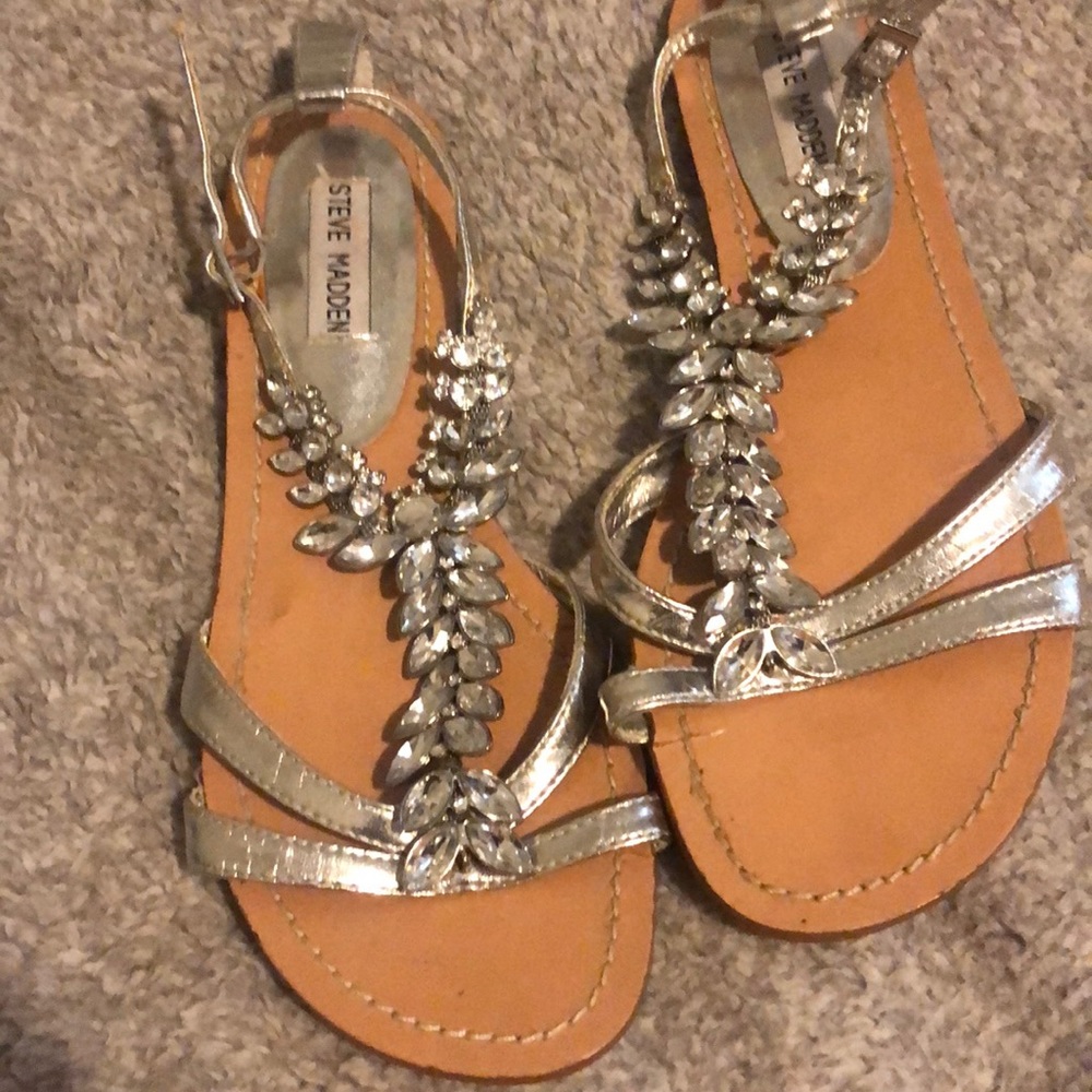 Silver sandals With diamonds